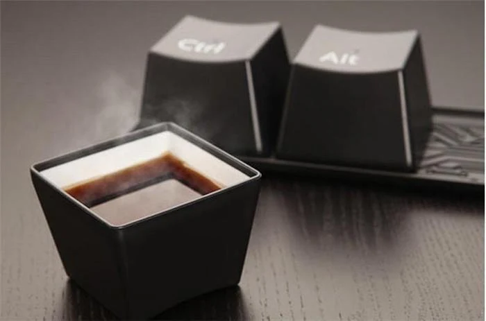 Lot de 3 tasses + Plateau Style Touches Clavier