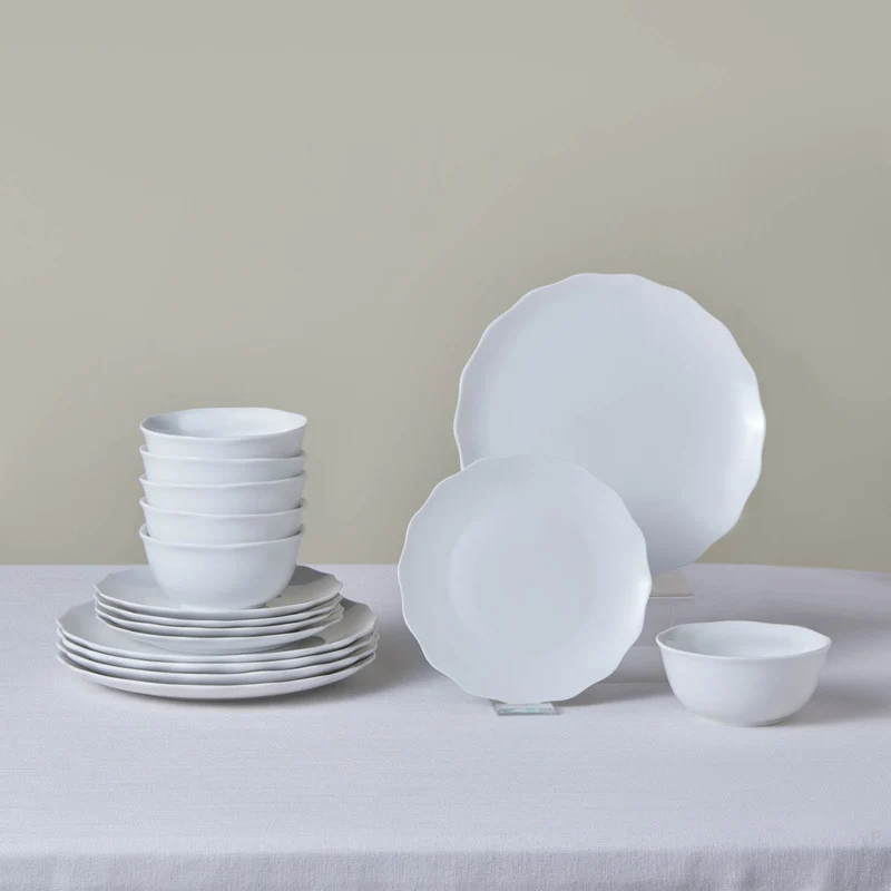 Karaca Scalloped service de table 18 pièces pour 6 personnes