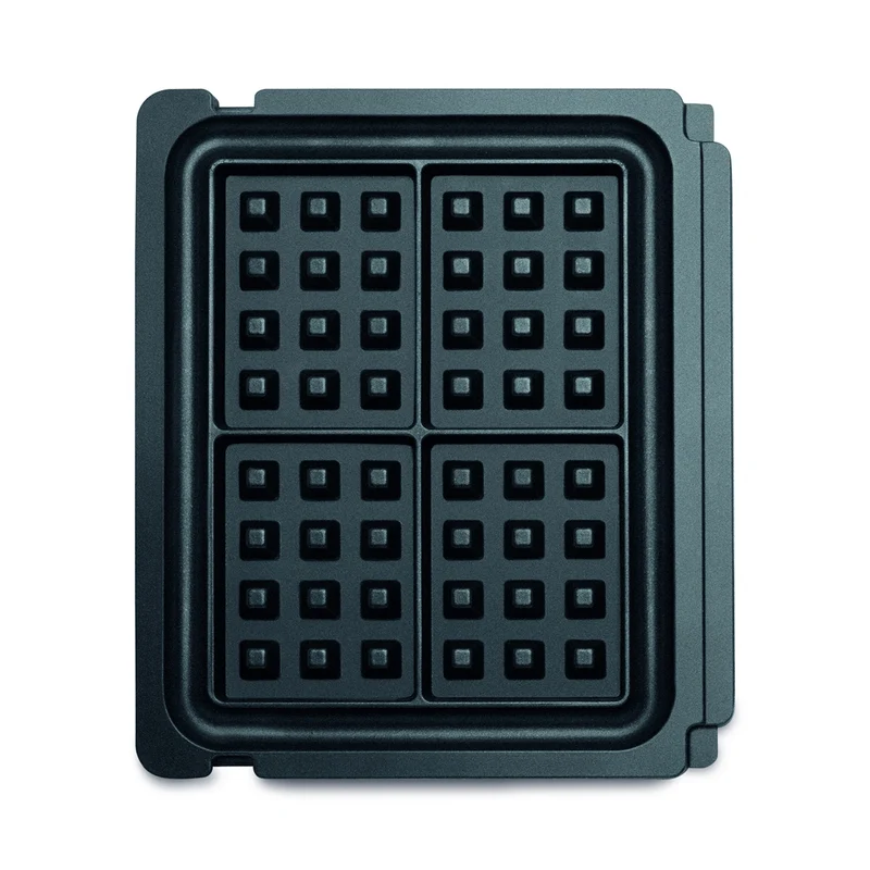 Plaques pour the No-mess Waffle