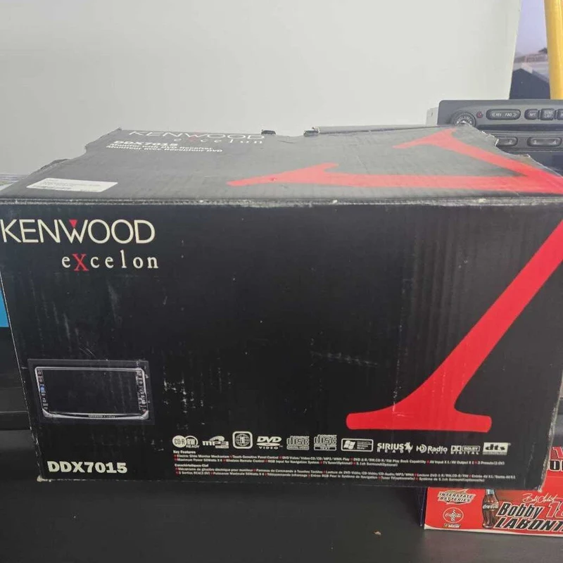 Kenwood monitor with DVD receiver