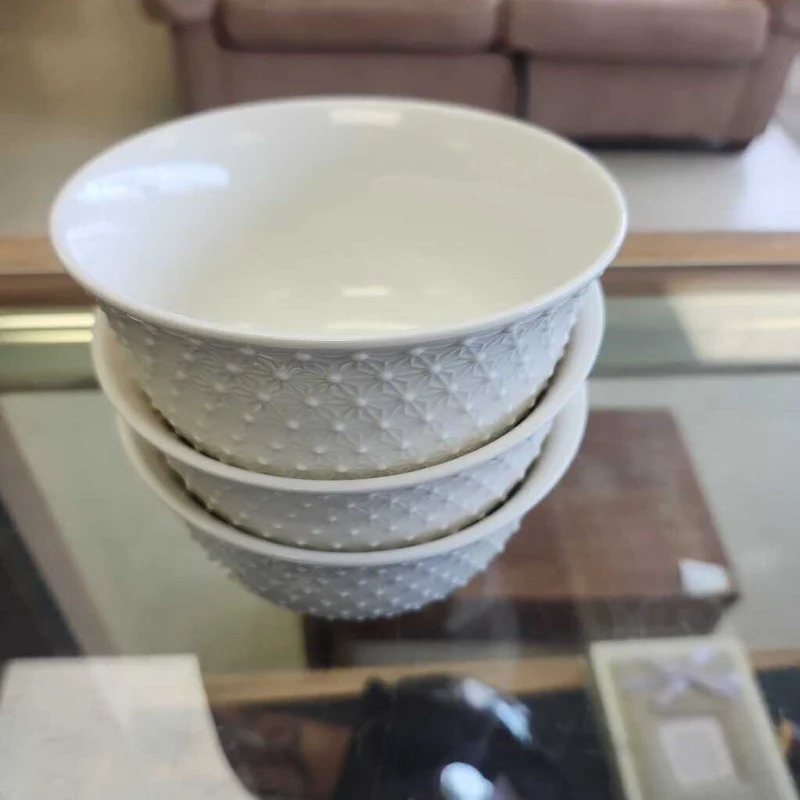 3 White Porcelain Dish