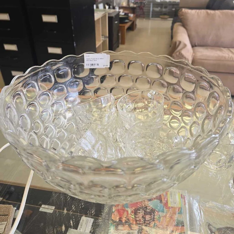 Glass Punch Bowl With 7 Matching Cups