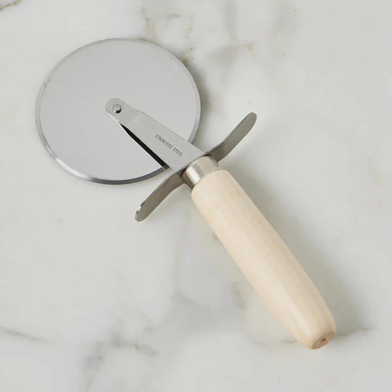 etúHOME | Pizza Cutter - Stainless Steel